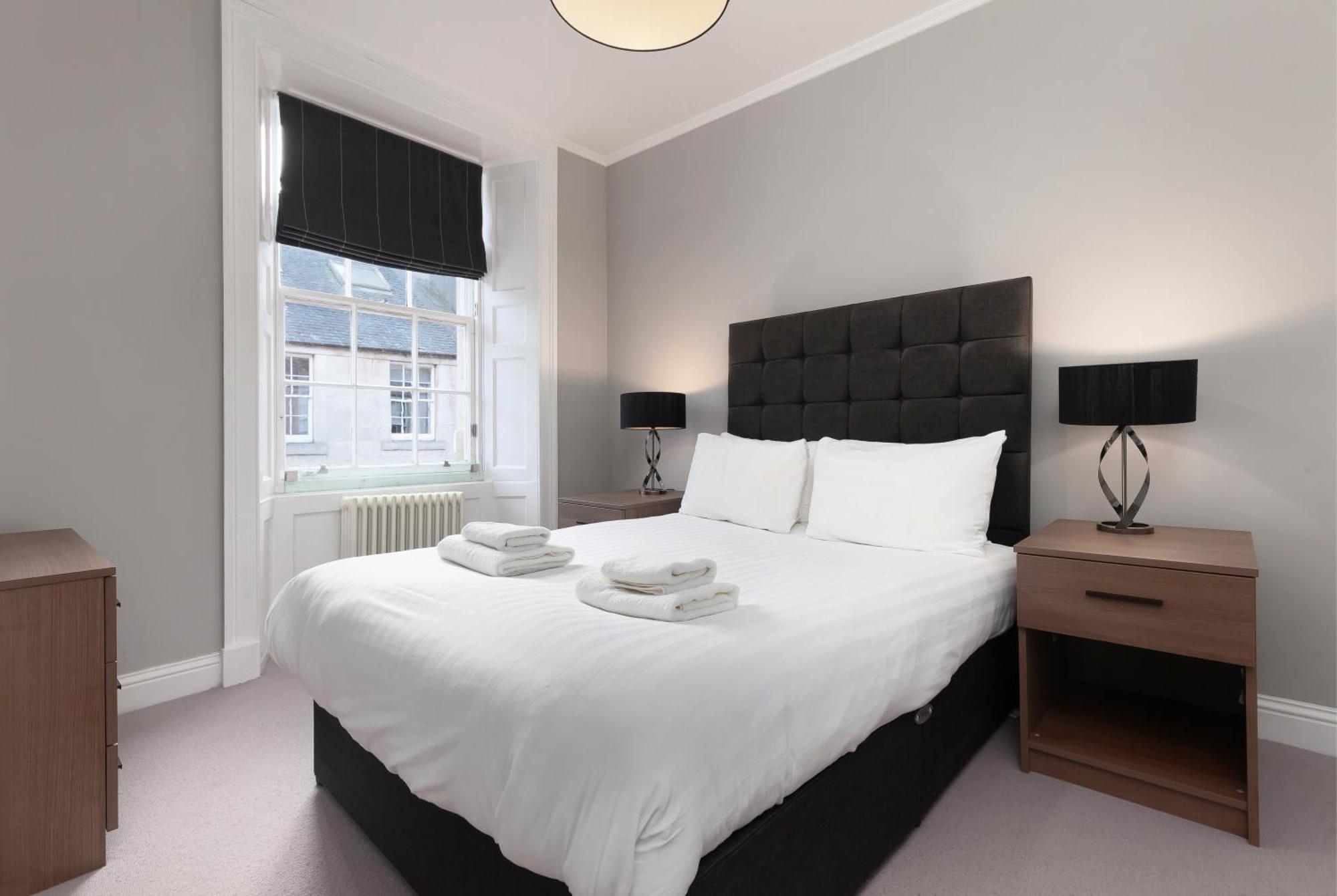 Destiny Scotland - Hill Street Apartments Edinburgh Exterior foto