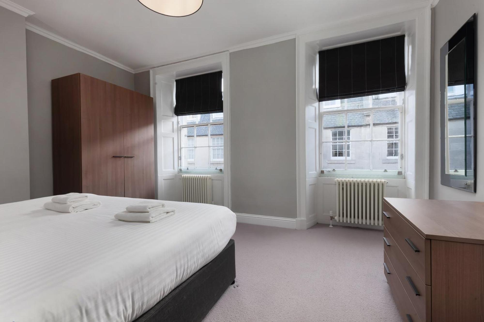 Destiny Scotland - Hill Street Apartments Edinburgh Exterior foto
